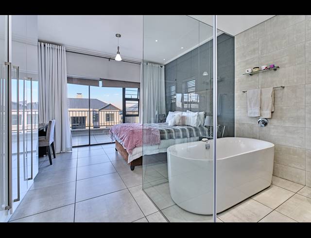2 BEDROOM APARTMENT FOR SALE IN THE POLOFIELDS